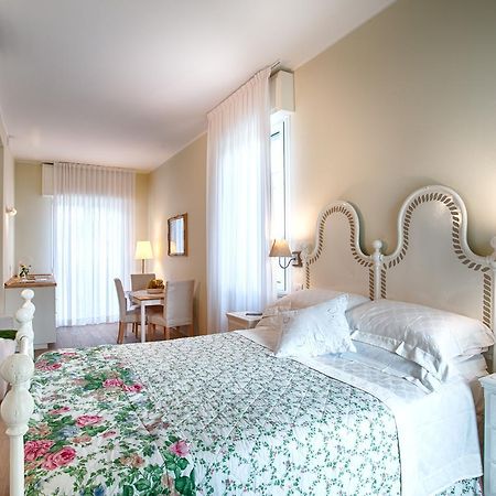 Bed and Breakfast Mon Pays Bellaria-Igea Marina Esterno foto